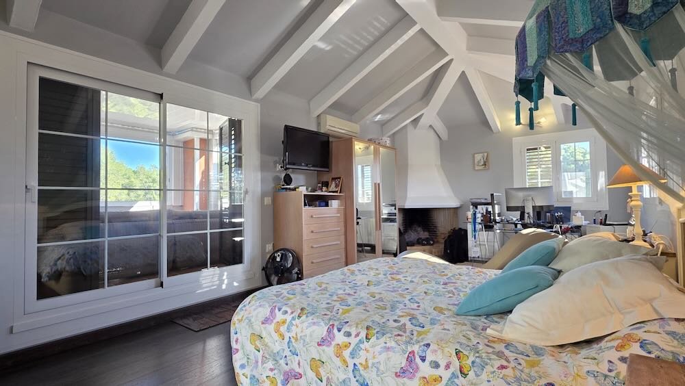 Property 2438 - Image 53